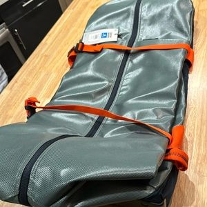 Find your unknown Eagle creek migrate duffel 130 liter wheeled brand new unused
